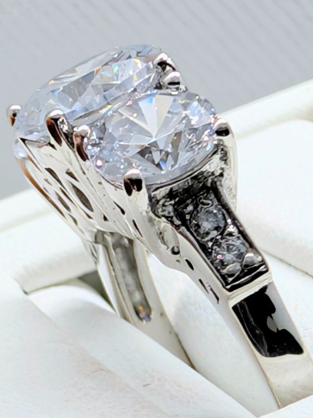 NEW Past Present Future Sterling silver CZ ring - Picture 7 of 16
